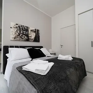 White 2*, Reggio Calabria Italy